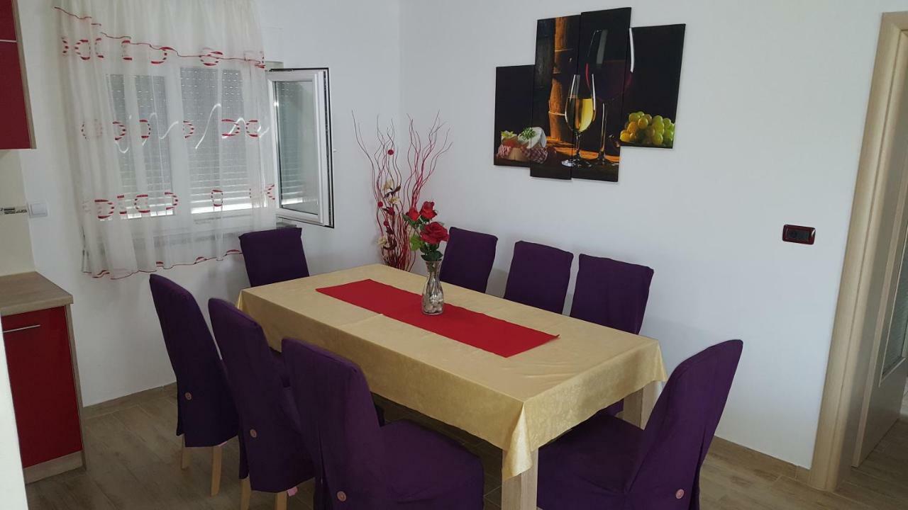 Apartment Rose بولا المظهر الخارجي الصورة