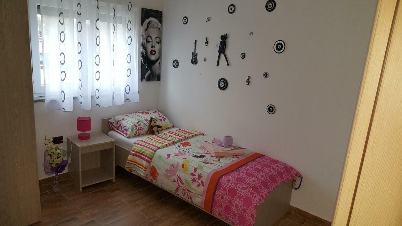 Apartment Rose بولا المظهر الخارجي الصورة