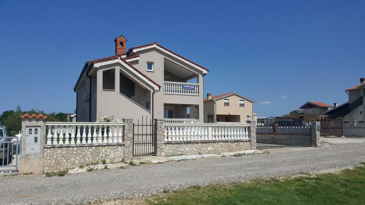 Apartment Rose بولا المظهر الخارجي الصورة