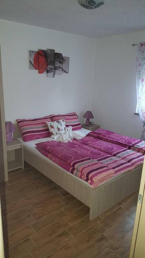 Apartment Rose بولا المظهر الخارجي الصورة