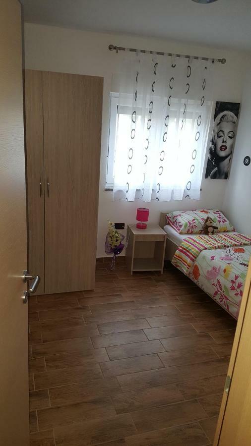 Apartment Rose بولا المظهر الخارجي الصورة
